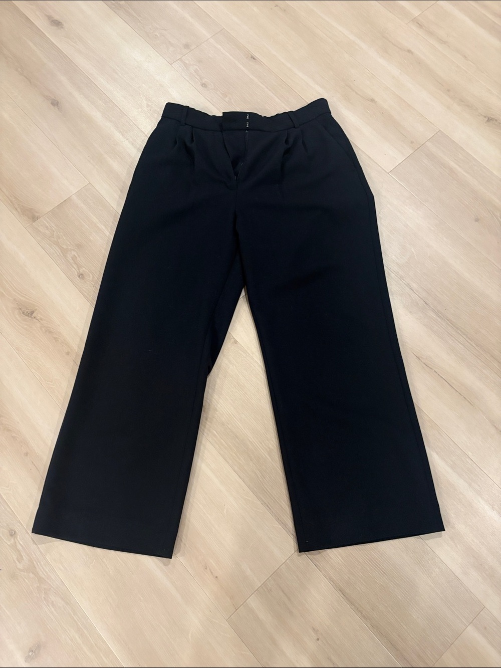 Abercrombie & Fitch Tailored Black Wide-Leg Pants 12 Short